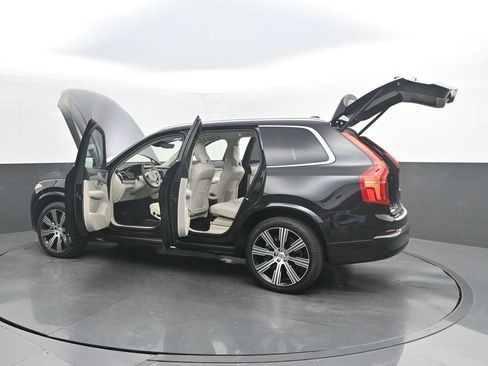 Certified 2024 Volvo XC90 B6 Plus w/ Protection Package Premier AWD/4WD image 40
