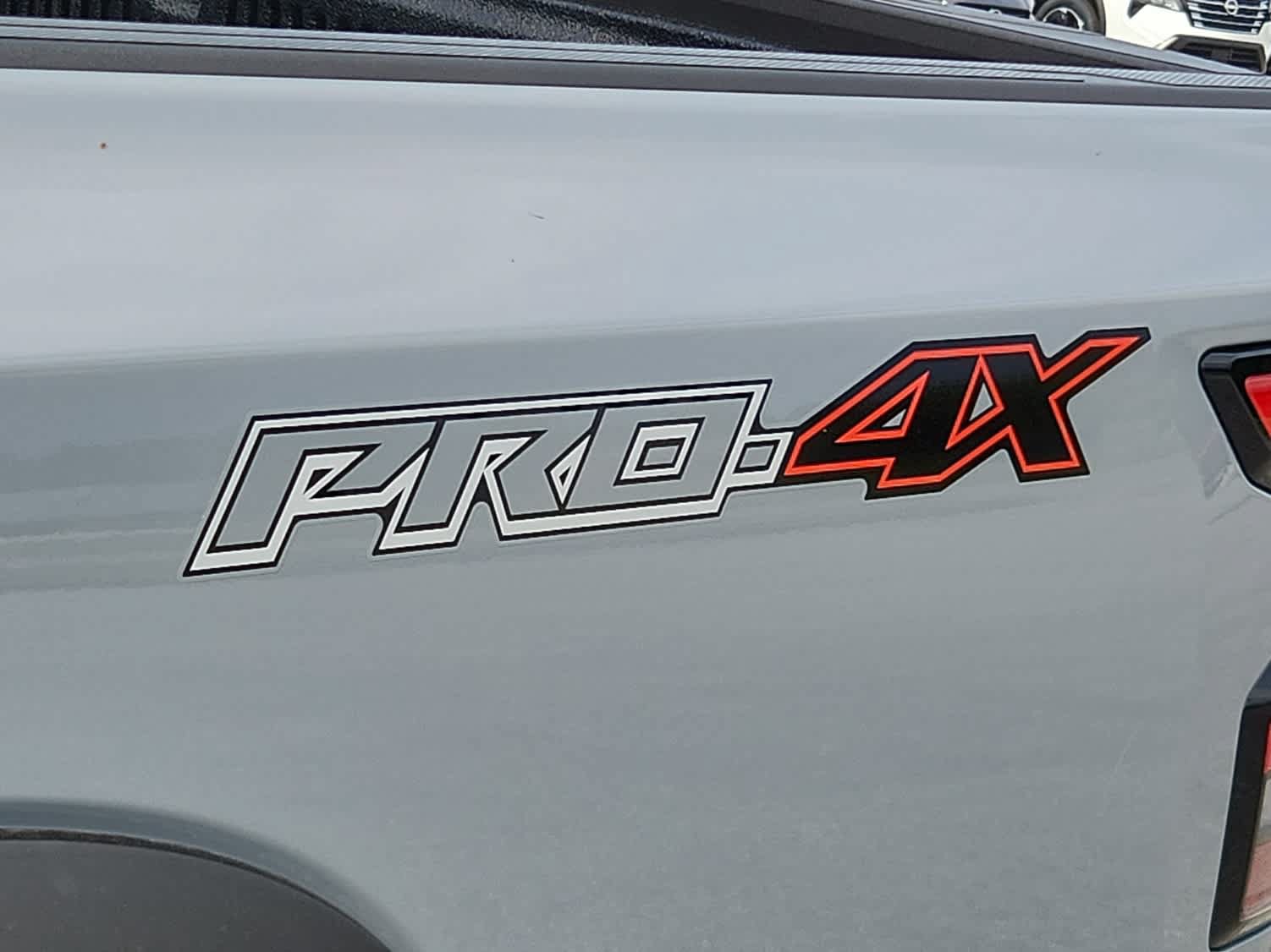 Used 2025 Nissan Frontier PRO-4X AWD/4WD image 17