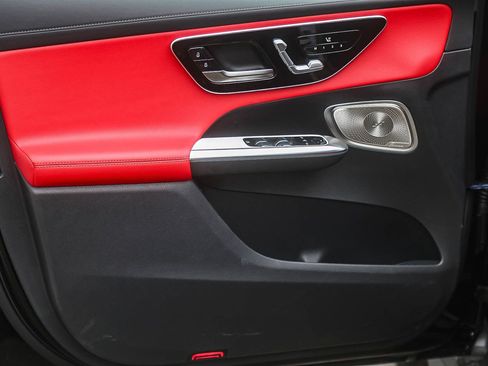 New 2026 Mercedes-Benz GLC 300 4MATIC image 19