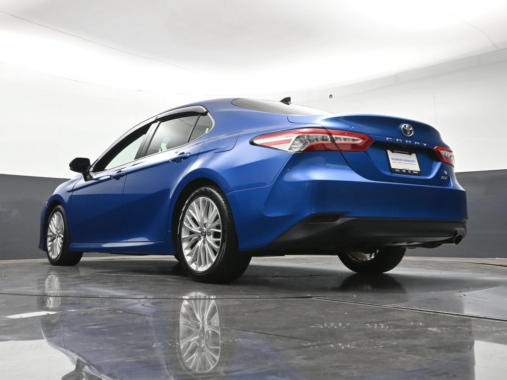 Used 2019 Toyota Camry XLE FWD image 26