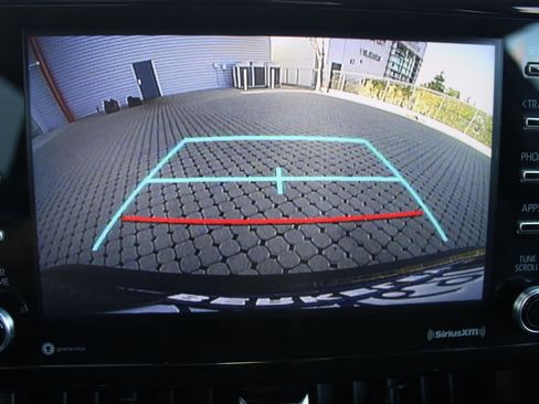 Used 2021 Toyota Corolla LE image 17