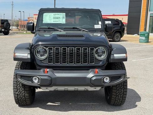 New 2025 Jeep Gladiator Mojave w/ Safety Group AWD/4WD image 13
