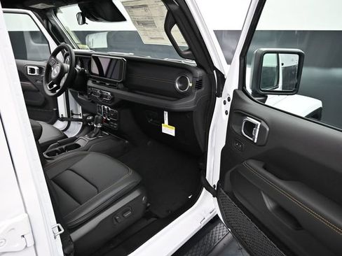 New 2026 Jeep Gladiator Sport AWD/4WD image 27