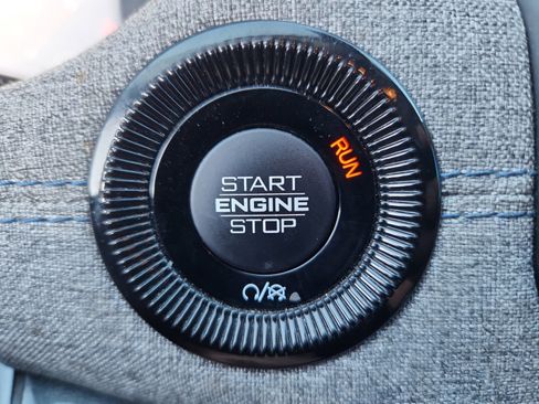 Used 2022 Jeep Compass Latitude image 31