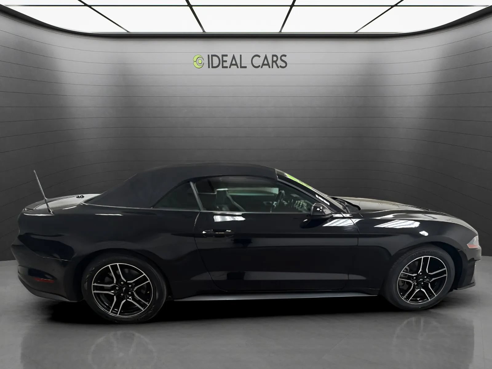 Used 2022 Ford Mustang Premium RWD image 4