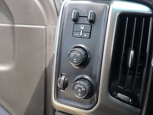 Used 2018 Chevrolet Silverado 1500 LT w/ All Star Edition AWD/4WD image 24
