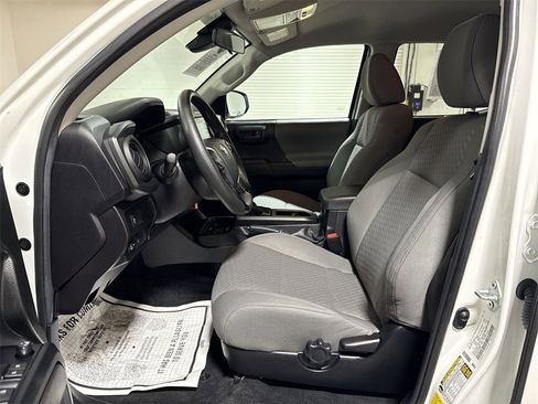 Used 2023 Toyota Tacoma SR image 18
