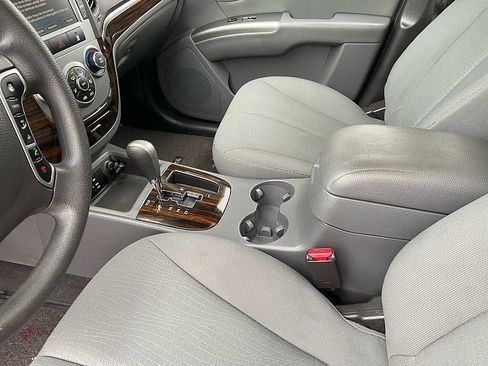 Used 2010 Hyundai Santa Fe GLS w/ Premium Pkg 2 image 8