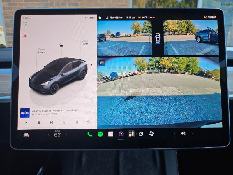 Used 2024 Tesla Model Y 2WD image 45