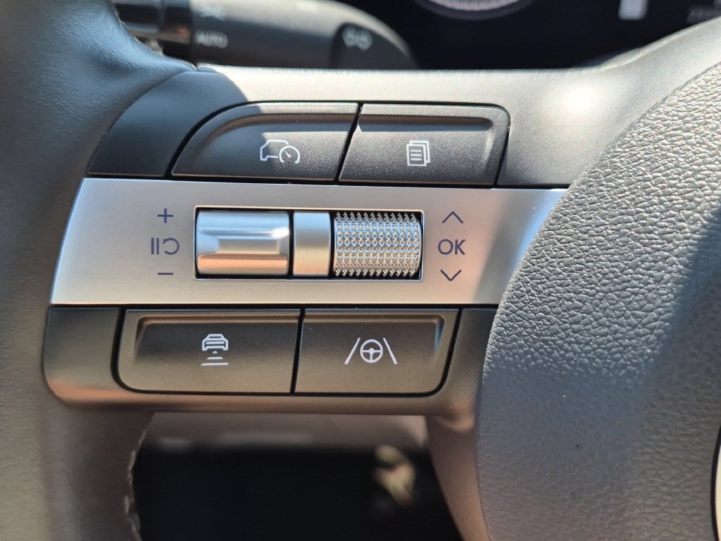 Used 2026 Hyundai Kona SEL Sport FWD image 19