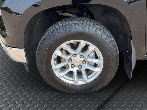 Used 2023 Chevrolet Silverado 1500 LT w/ Protection Package AWD/4WD image 10