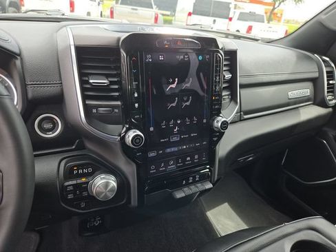 Used 2025 RAM 1500 Laramie AWD/4WD image 11
