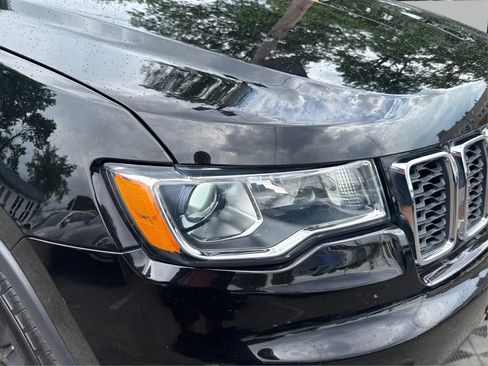 Used 2021 Jeep Grand Cherokee Limited AWD/4WD image 27
