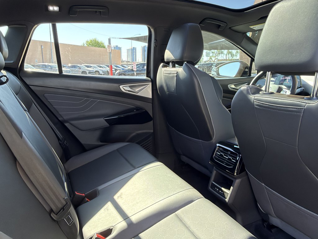Used 2024 Volkswagen ID.4 Pro S RWD image 37