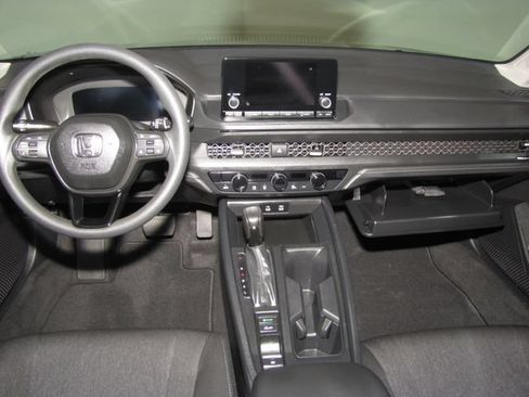 Certified 2025 Honda Accord SE image 14