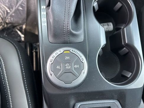 New 2025 Ford Bronco Outer Banks image 20