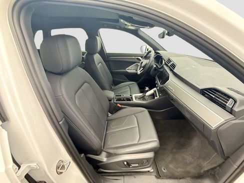 Used 2025 Audi Q3 2.0T Premium w/ Convenience Package image 18