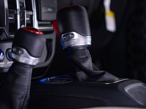 Used 2025 Jeep Gladiator Sport image 50