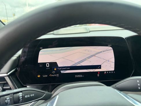 Used 2025 Chevrolet Tahoe LT image 13