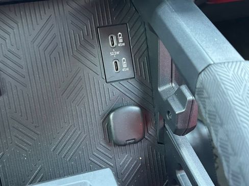 Used 2025 Toyota Tacoma TRD Pro AWD/4WD image 33