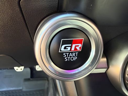 Used 2025 Toyota GR86 Premium w/ Performance Package RWD image 18