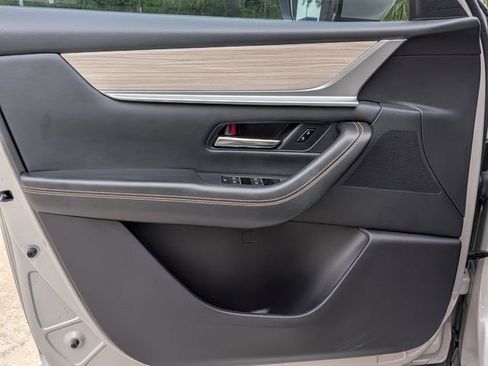 Used 2024 MAZDA CX-90 Plug-In Hybrid w/ Preferred image 10