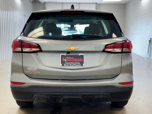 Used 2024 Chevrolet Equinox LS w/ Driver Confidence II Package FWD image 6