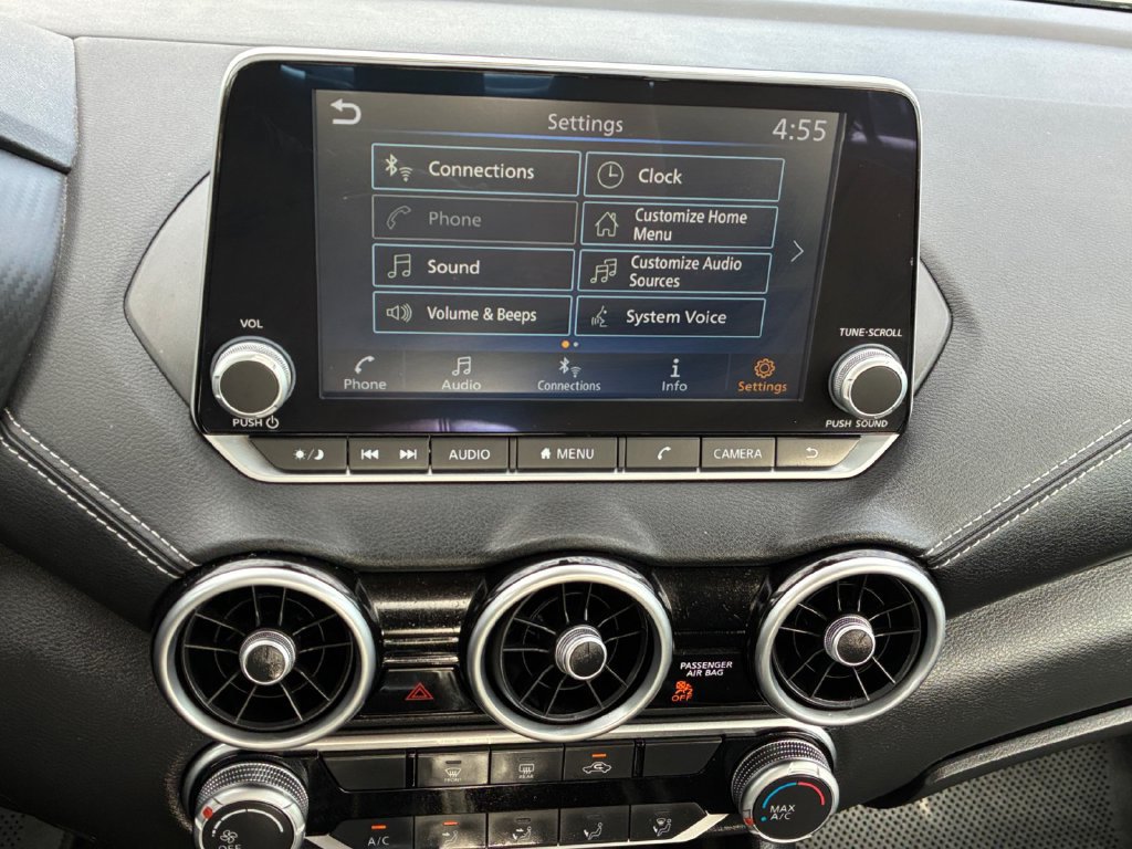 Used 2024 Nissan Sentra SV FWD image 8