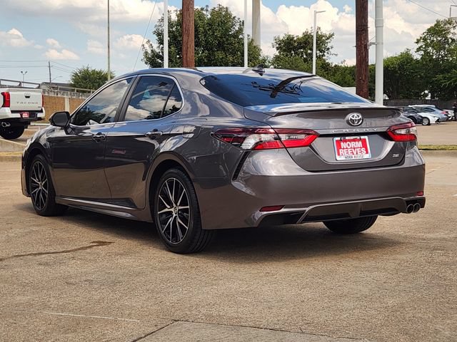 Used 2023 Toyota Camry SE FWD image 4