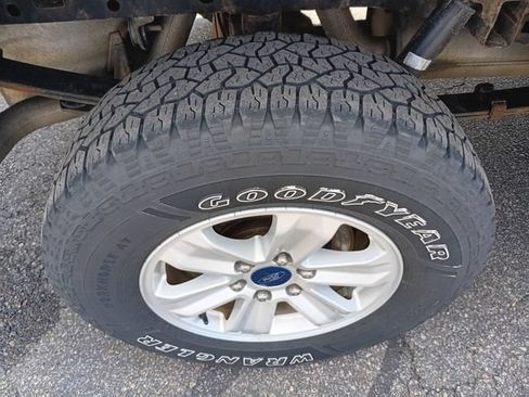 Used 2018 Ford F150 XLT AWD/4WD image 21
