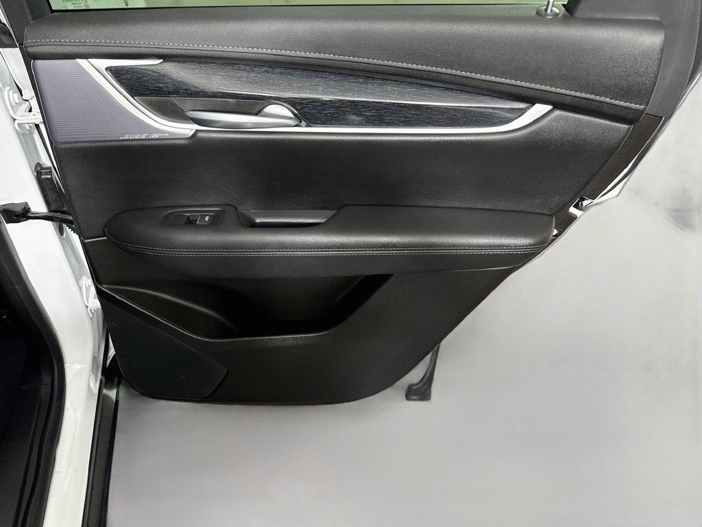 Used 2024 Cadillac XT5 Premium Luxury FWD image 27