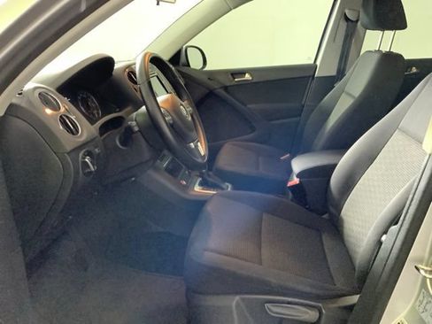 Used 2018 Volkswagen Tiguan Limited AWD/4WD image 14