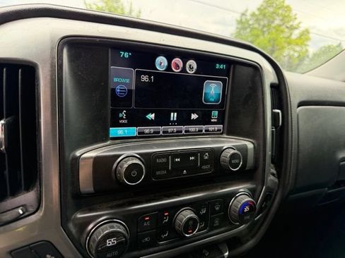 Used 2015 Chevrolet Silverado 1500 LTZ Z71 AWD/4WD image 16