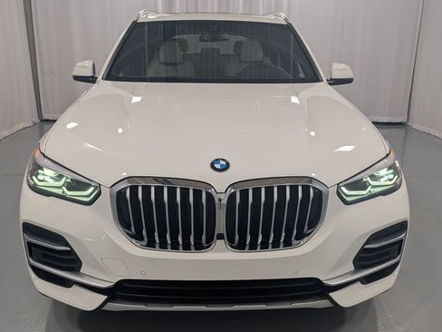 Used 2022 BMW X5 xDrive40i w/ Premium Package AWD/4WD image 9