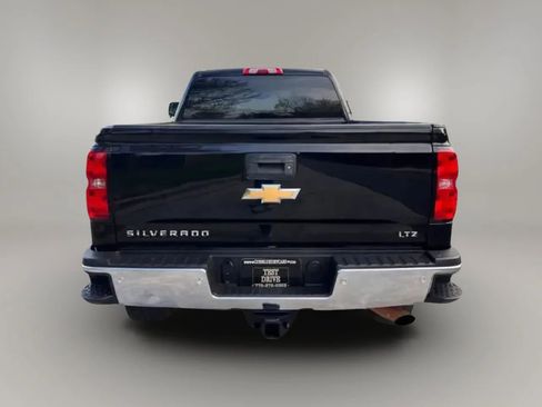 Used 2016 Chevrolet Silverado 2500 LTZ w/ LTZ Plus Package AWD/4WD image 10