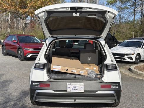 New 2026 Hyundai Ioniq 5 SE image 18