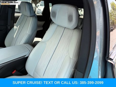 Used 2024 Cadillac Lyriq Sport AWD/4WD image 29