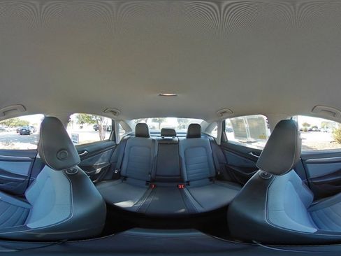 Used 2025 Volkswagen Jetta SE image 42