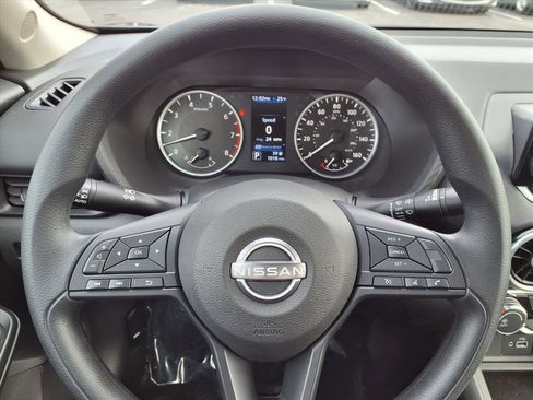 Used 2025 Nissan Sentra S w/ Trunk Package image 10