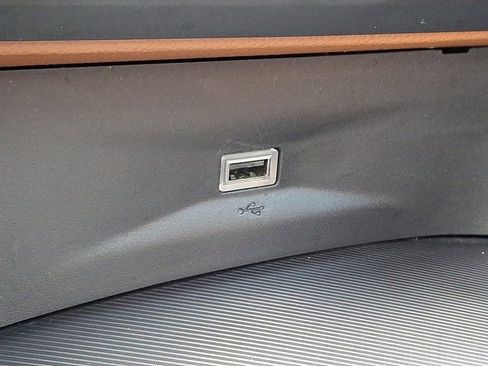 Used 2017 Alfa Romeo Giulia Ti w/ TI 19" Sport Package image 24