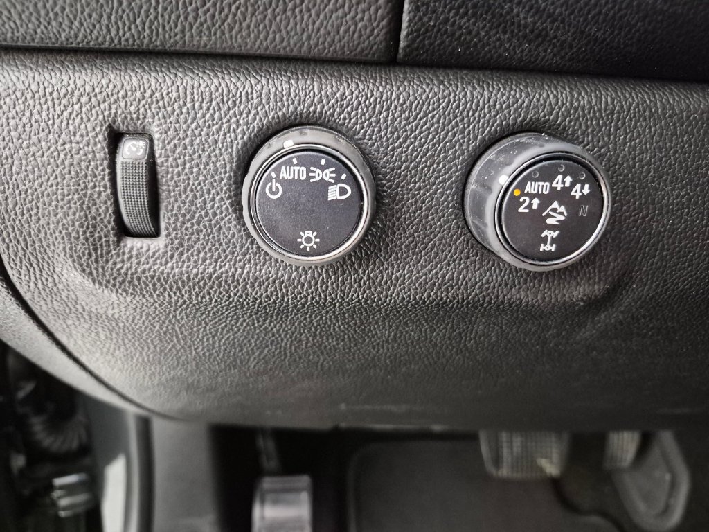 Used 2018 Chevrolet Colorado ZR2 AWD/4WD image 12