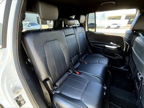 Used 2020 Mercedes-Benz GLB 250 GLB 250 image 21