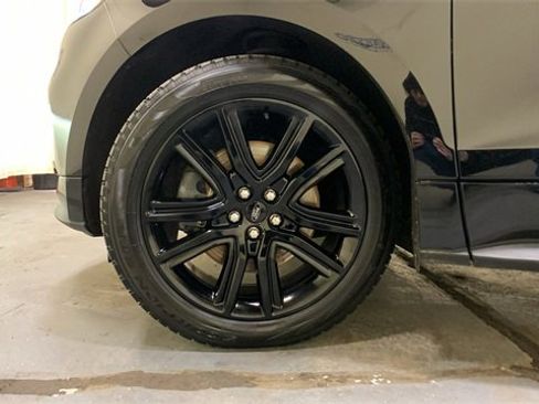 Used 2020 Ford Edge ST-Line w/ Cold Weather Package image 44