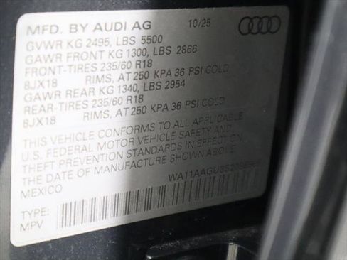Used 2025 Audi Q5 Premium w/ Convenience Package AWD/4WD image 33