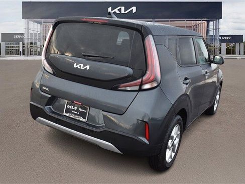 New 2025 Kia Soul LX w/ LX Technology Package image 3