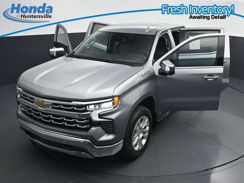 Used 2023 Chevrolet Silverado 1500 LTZ w/ LTZ Convenience Package II AWD/4WD image 41