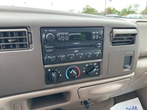 Used 2004 Ford F250 XLT RWD image 2