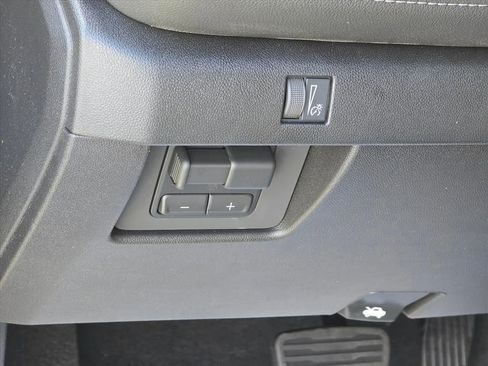 New 2026 Chevrolet Colorado LT w/ LT Convenience Package RWD image 10