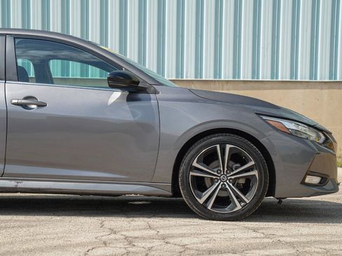 Used 2021 Nissan Sentra SR FWD image 7