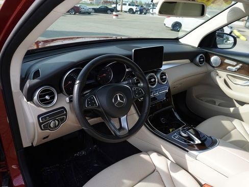Used 2017 Mercedes-Benz GLC 300 image 24
